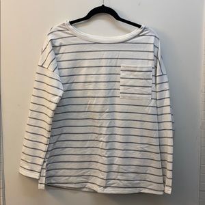 Long sleeve with pocket